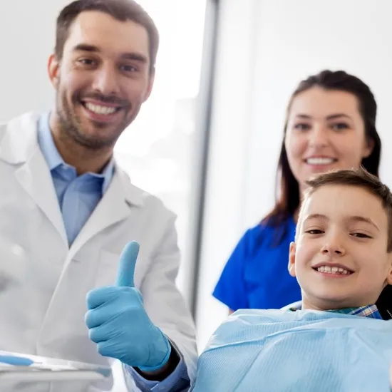 Ce FDA Guantes Malasia Desechables Sin polvo Inspección Anticontaminación Examen industrial Protección Trabajo no médico Guantes de nitrilo azul/blanco/negro